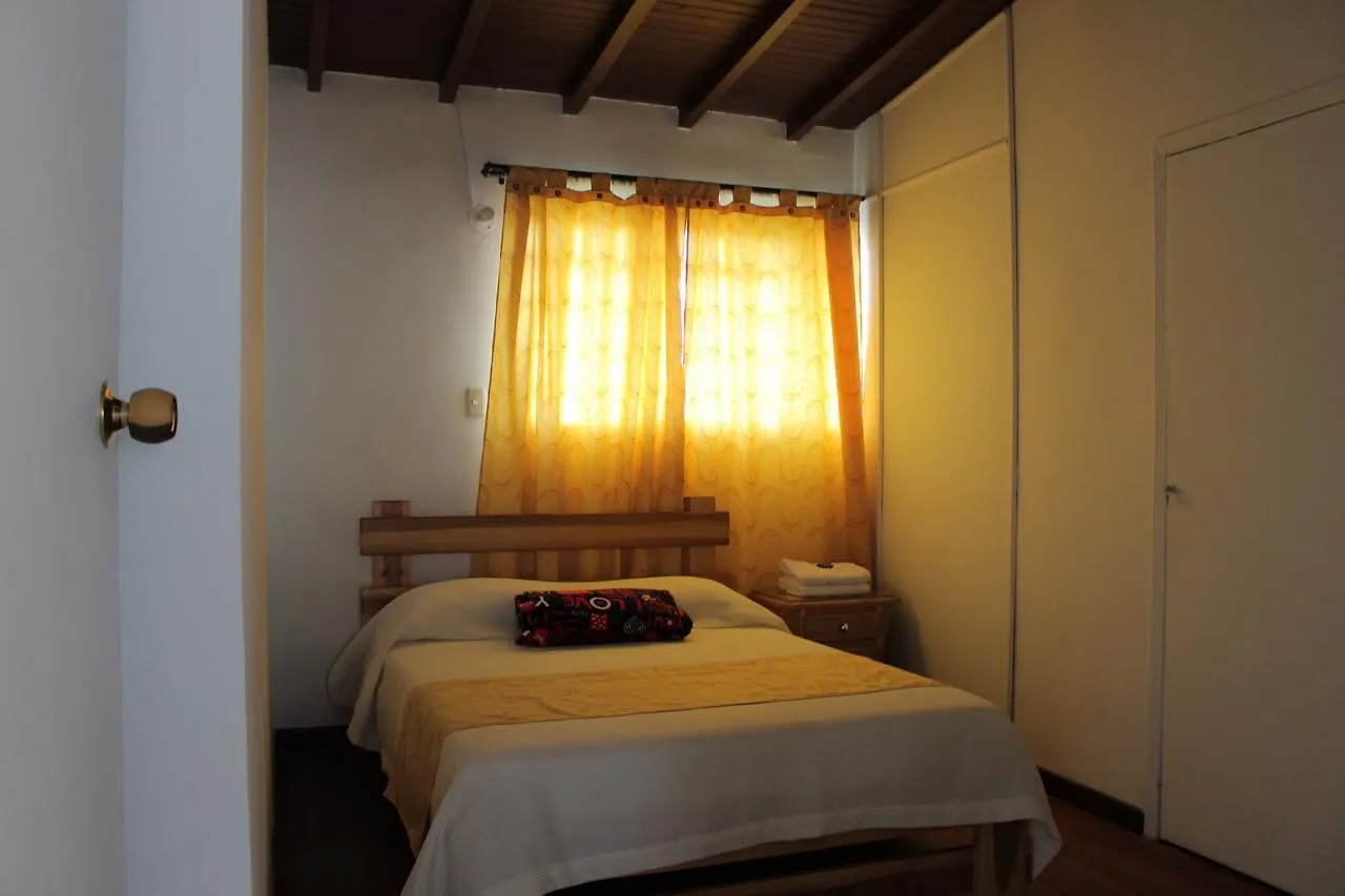 Casa Hotel Don Quijote Medellín 2*,
